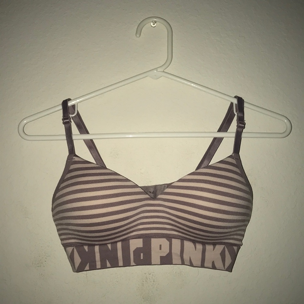 PINK Victoria’s Secret Sports Bra